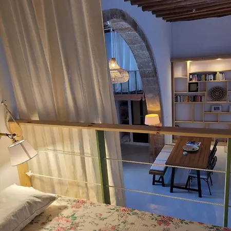 Makariospiti - Vera * Malónasz