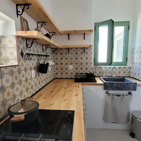 Makariospiti - Vera Malona Village